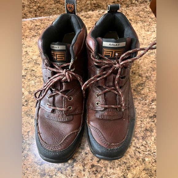 Ariat Shoes - Ariat women’s Brown Lace-Up Leather Boots